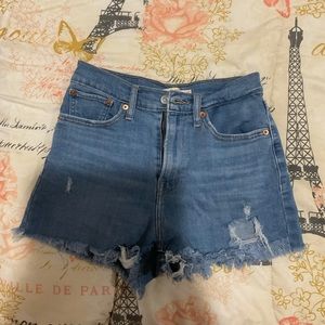Levi’s shorts